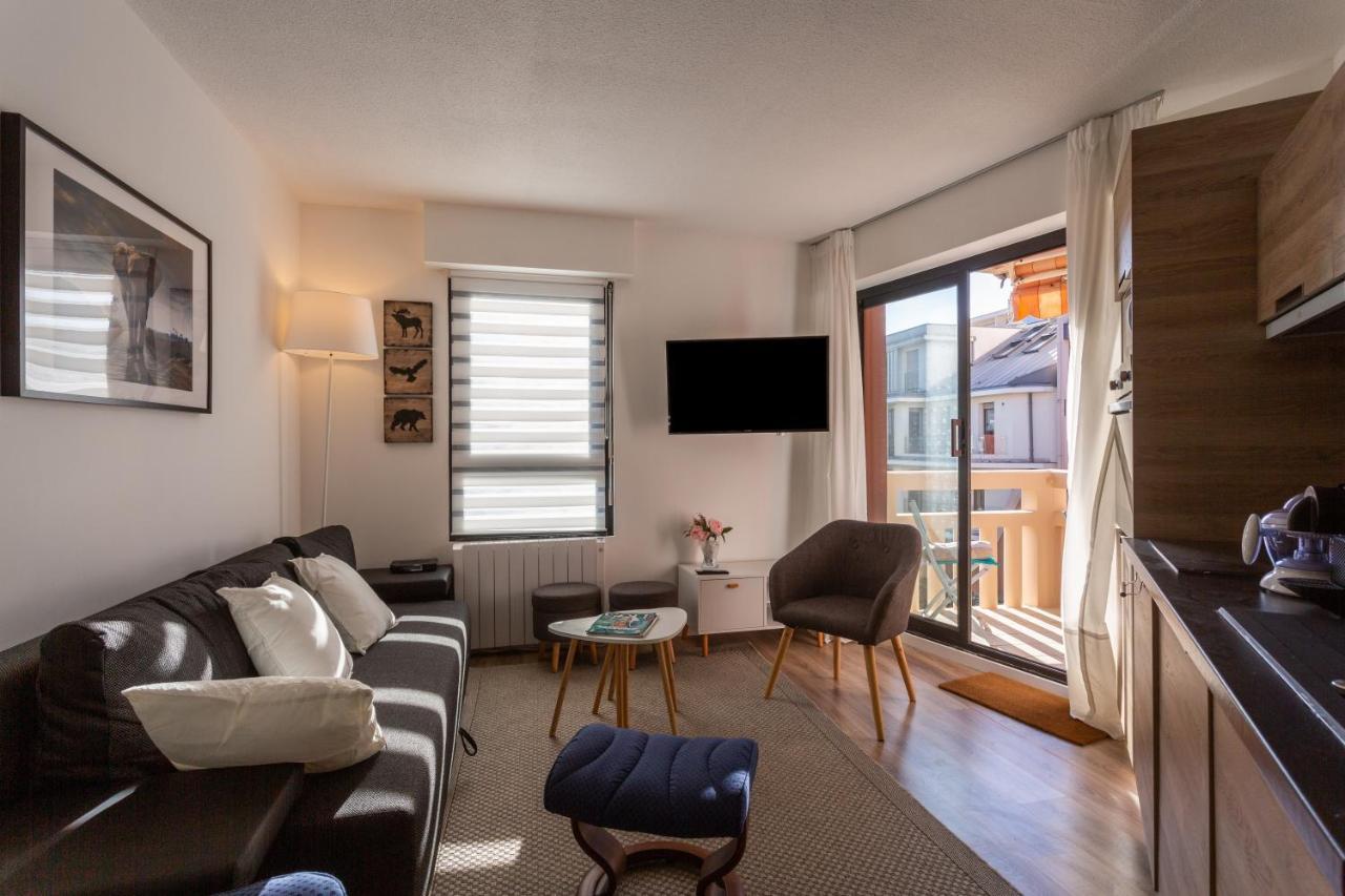 Le Queen Victoria Apartment Биариц Екстериор снимка